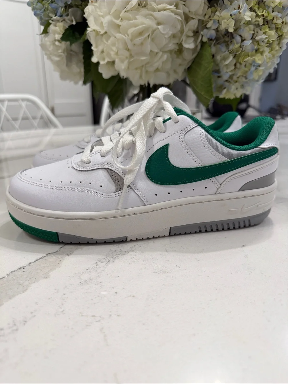 Nike Wms Gamma Force Malachite/Lt Smoke Grey Low-Top Sneakers/7.5